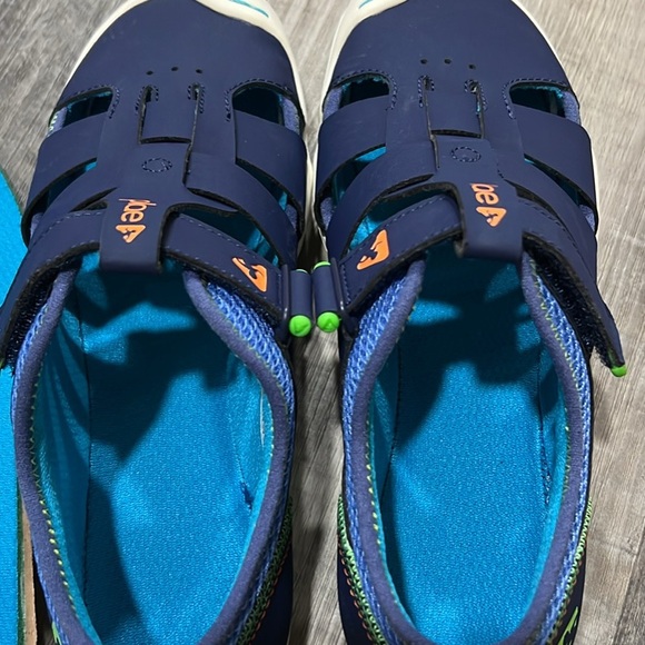 PLAE  Sam 2.0 size 3 US navy blue like new - Picture 8 of 9